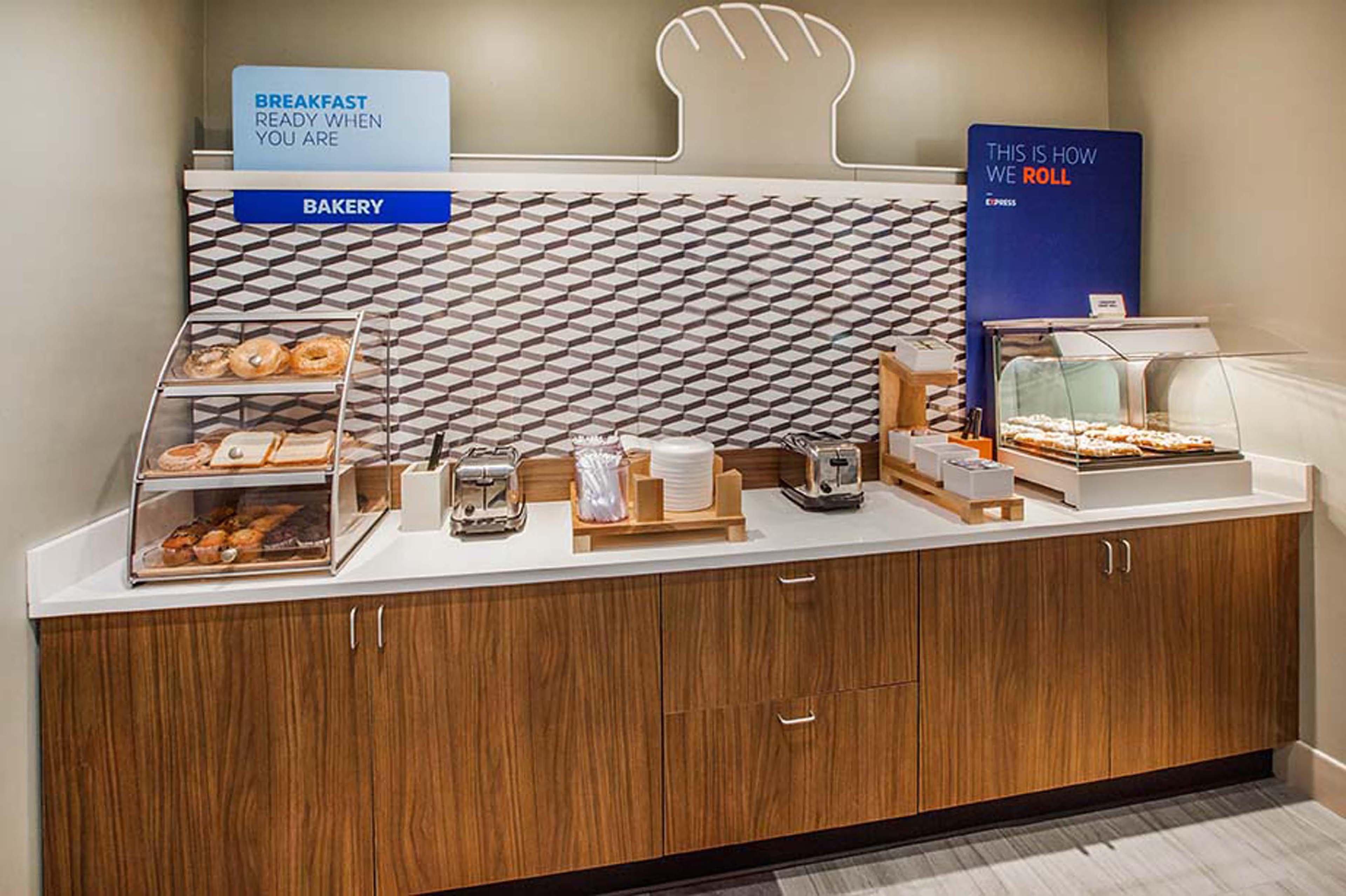 Holiday Inn Express & Suites - Seattle South - Tukwila By Ihg Esterno foto
