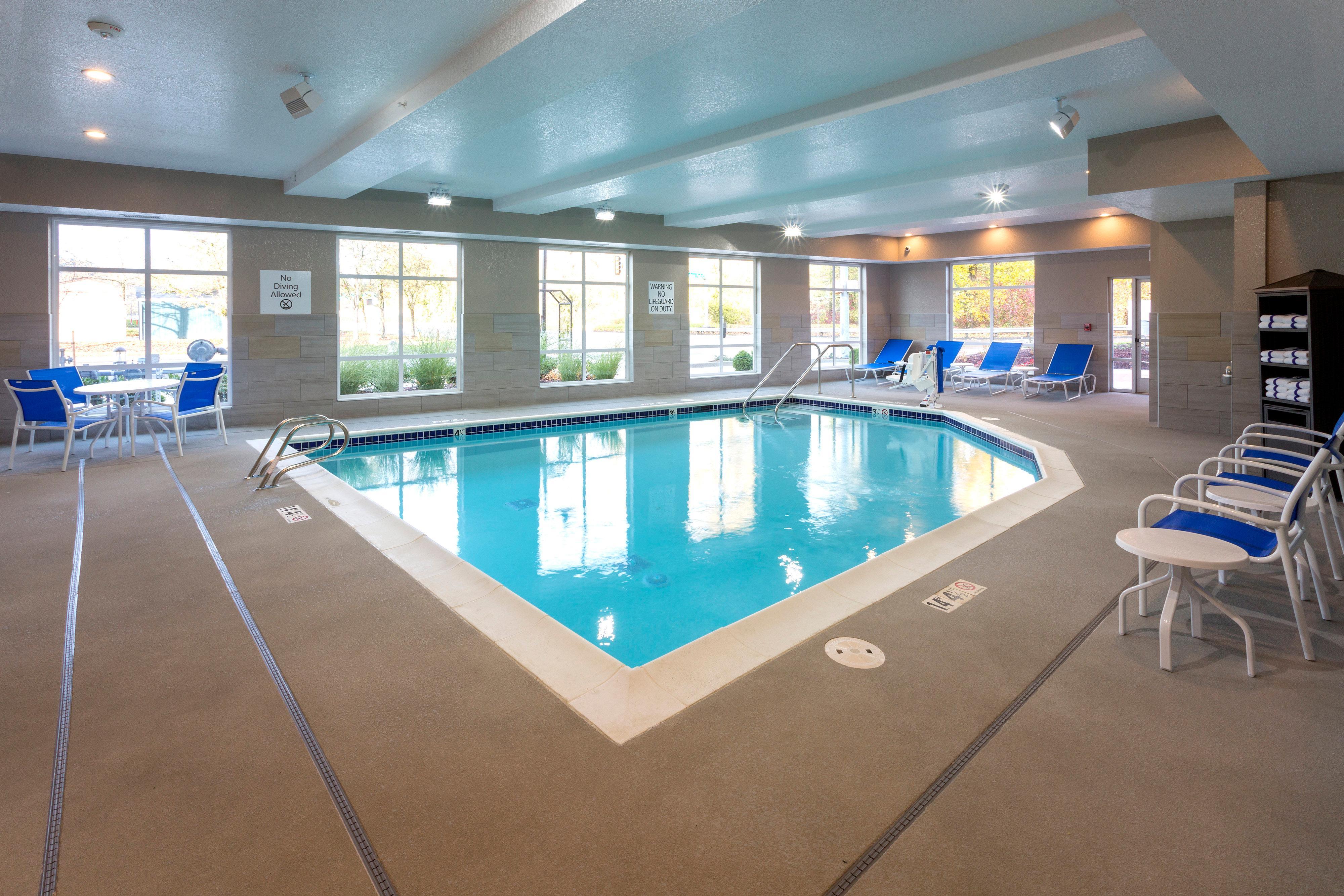 Holiday Inn Express & Suites - Seattle South - Tukwila By Ihg Esterno foto
